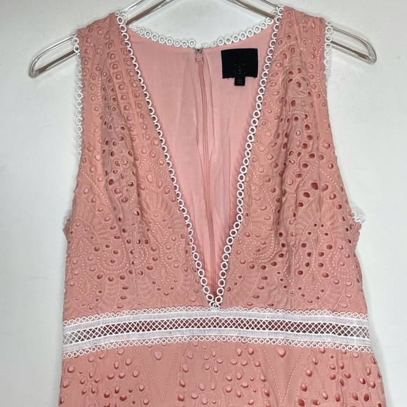 X by NBD Pink and white dress. Size Large - Picture 6 of 9